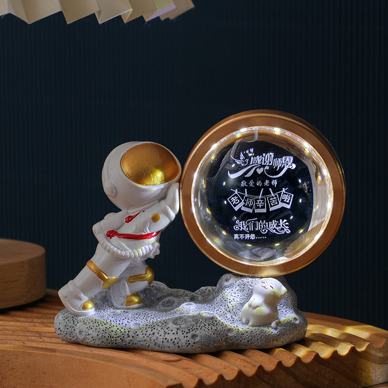 Astronaut Small Night Lamp 3D